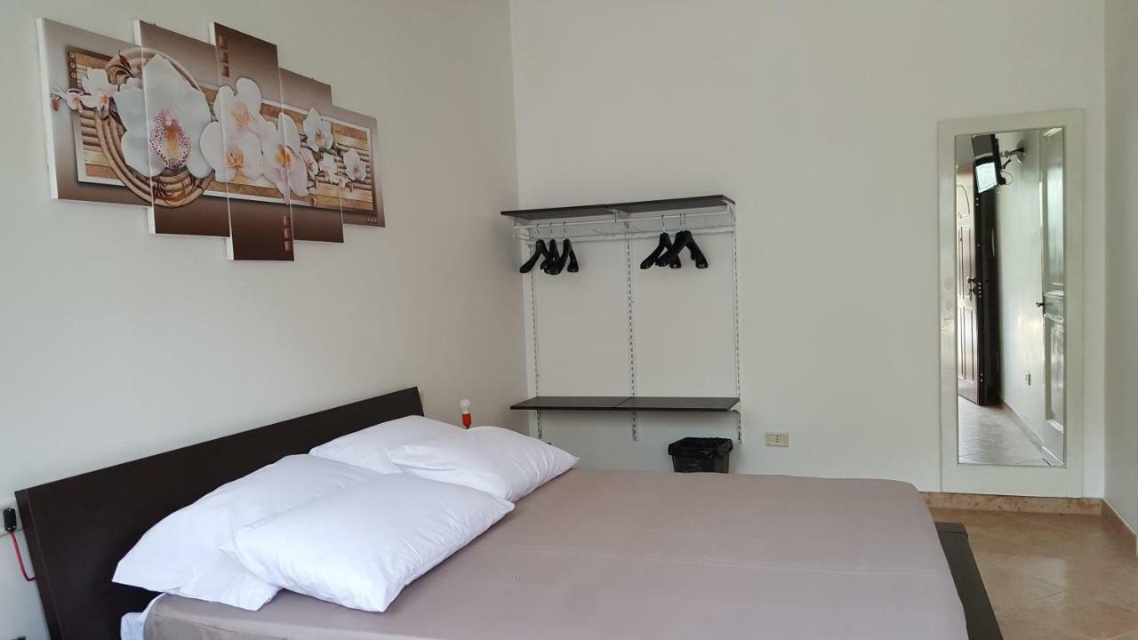 Borgo Dei Centurione Hotel Rome Exterior photo