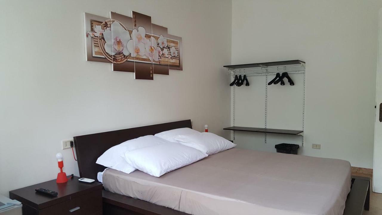 Borgo Dei Centurione Hotel Rome Exterior photo
